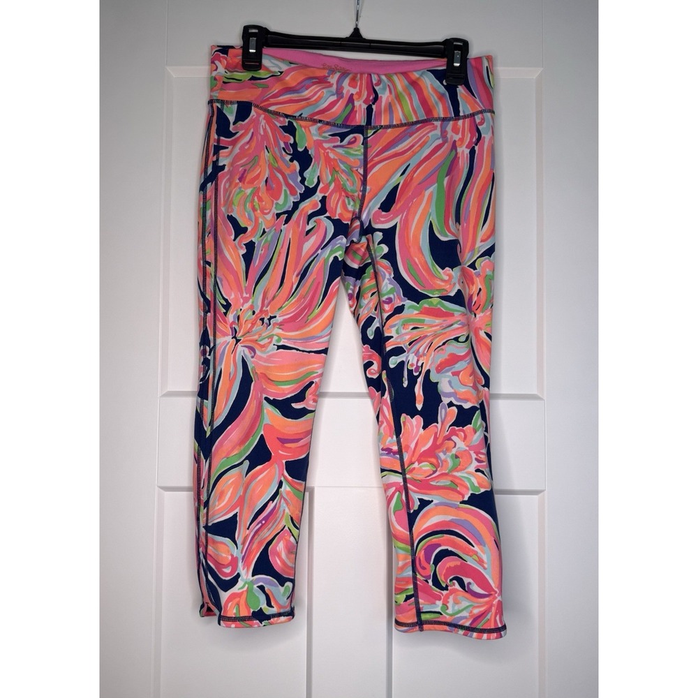 Lilly Pulitzer Luxletic Weekender Crop Leggings Large Banana Flambé Floral Capri
